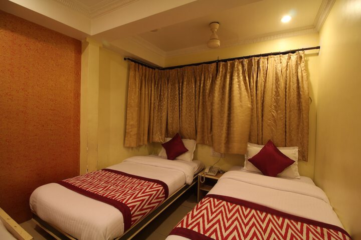 Room 14 of 24
