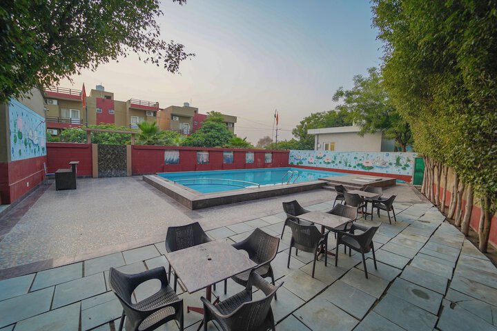 Pool 19 of 31