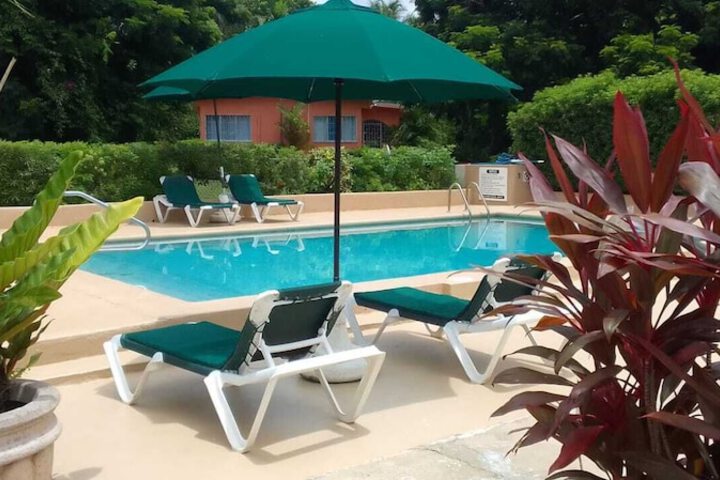 Hotel with Pool