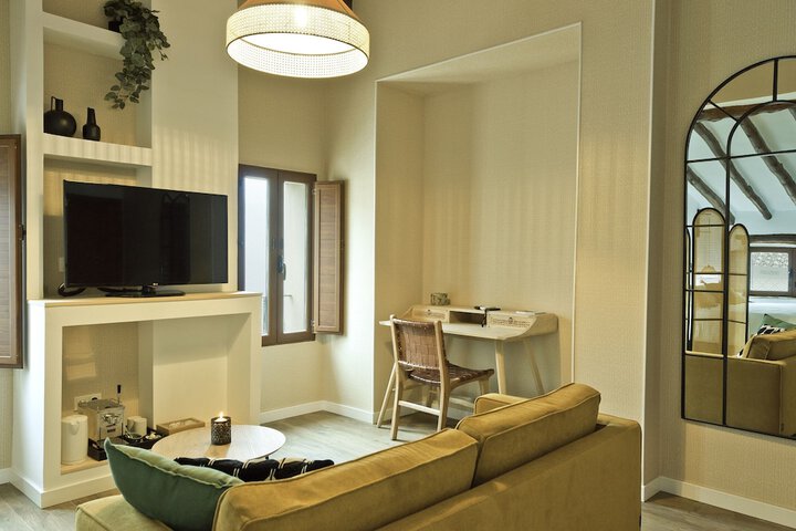 Room 30 of 72