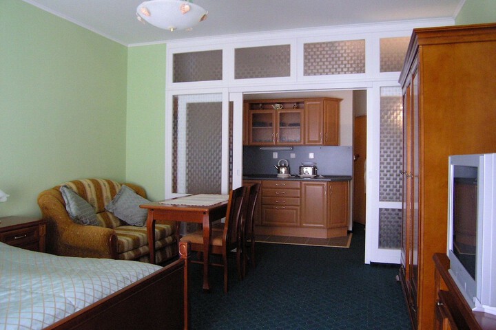 Room 17 of 26