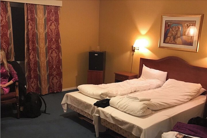 Room 5 of 17