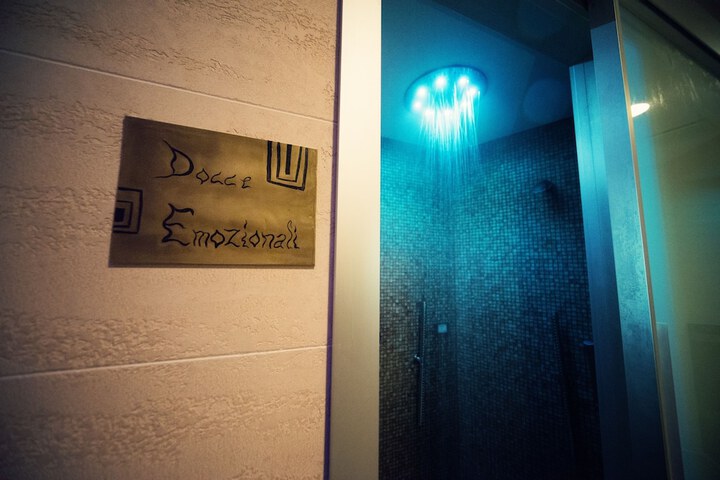 Room 15 of 51