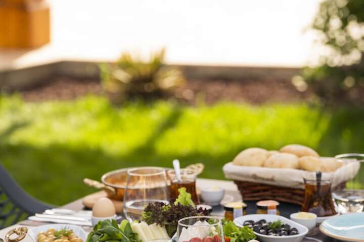 Breakfast/Coffee Service 97 of 122