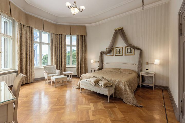 Room 15 of 75