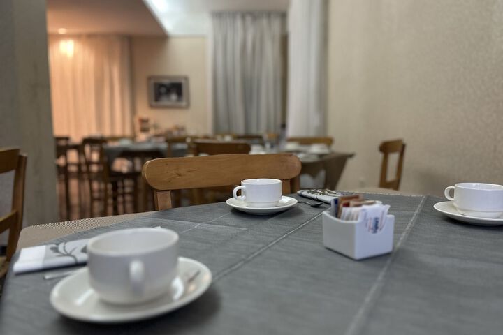 Breakfast/Coffee Service 33 of 52