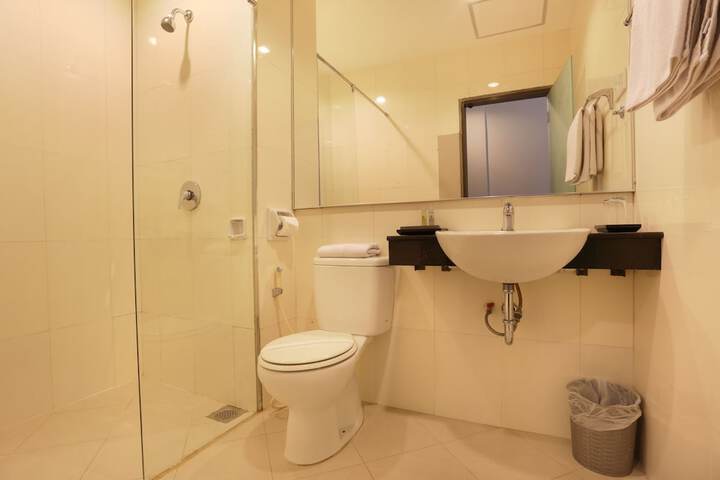 Clean Restrooms