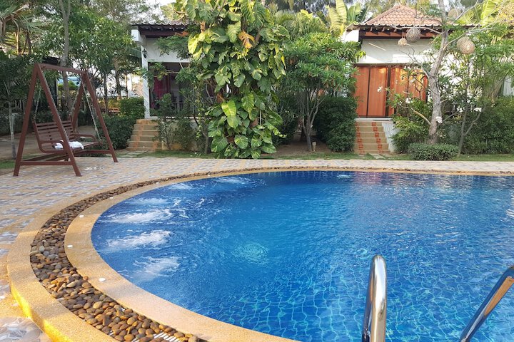 Pool 62 of 89