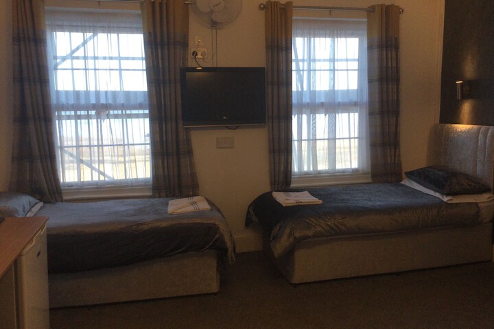Room 55 of 170