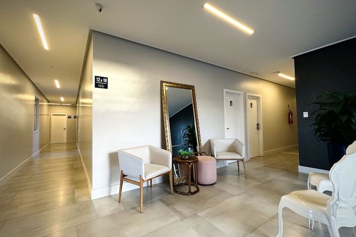 Room 10 of 24