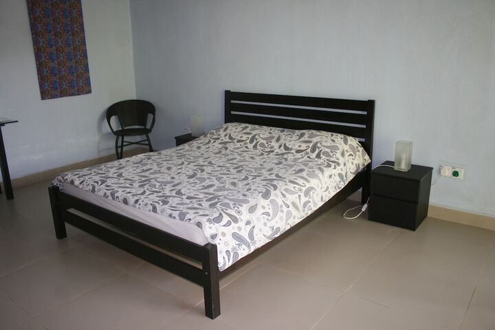 Room 5 of 32
