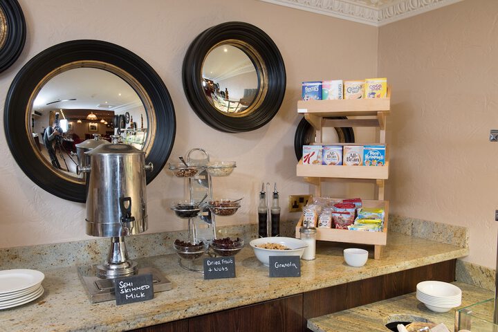 Breakfast/Coffee Service 138 of 176
