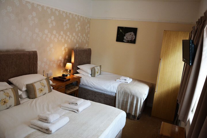 Room 14 of 65