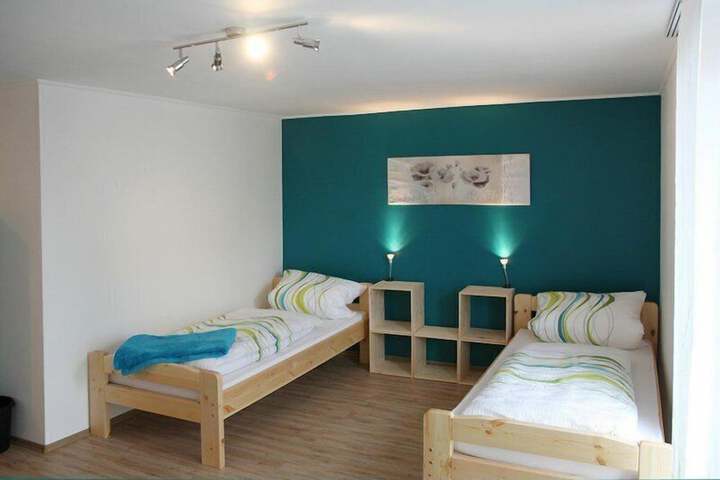 Room 8 of 21