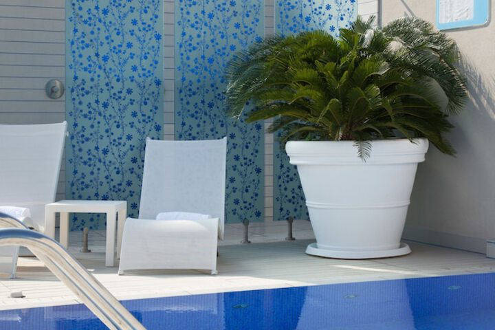 Hotel Pool