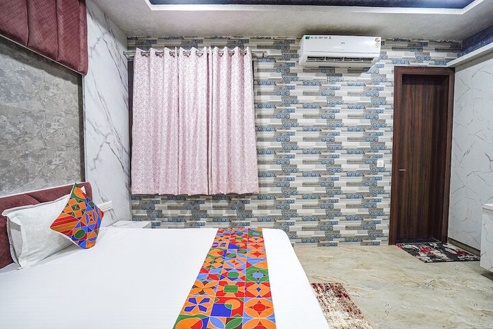 Room 16 of 34