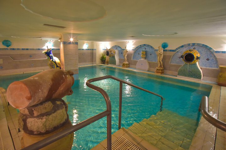 Pool 17 of 39