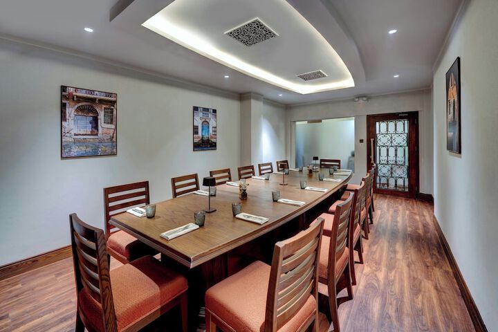 Dining 59 of 81