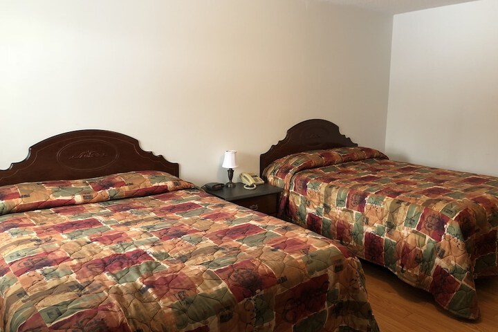 Room 9 of 39