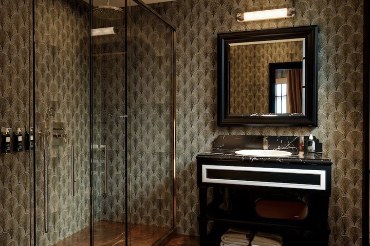 Room 24 of 36