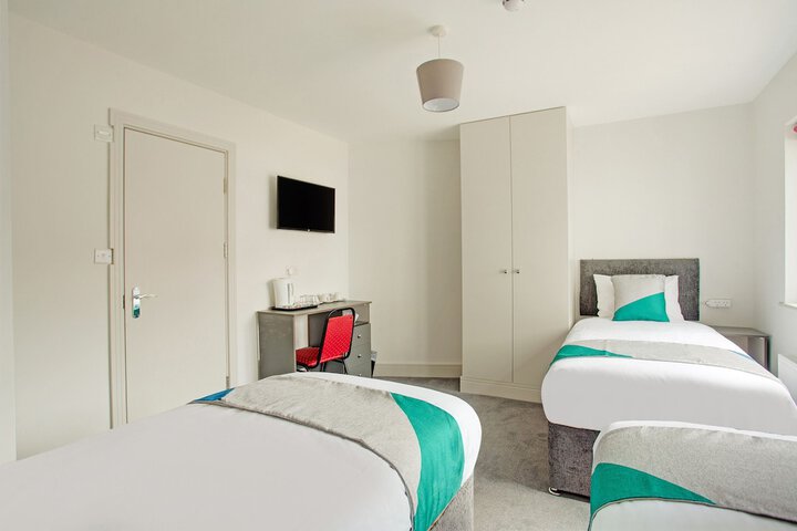Room 9 of 40