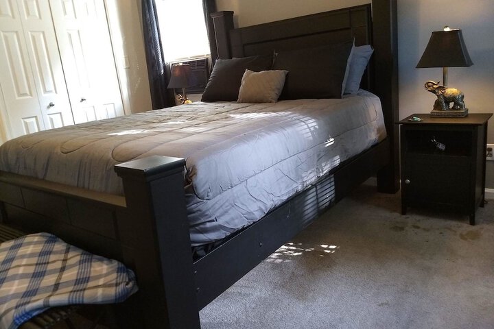 Room 6 of 150
