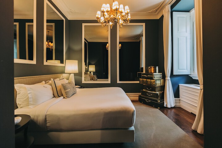 Room 96 of 245