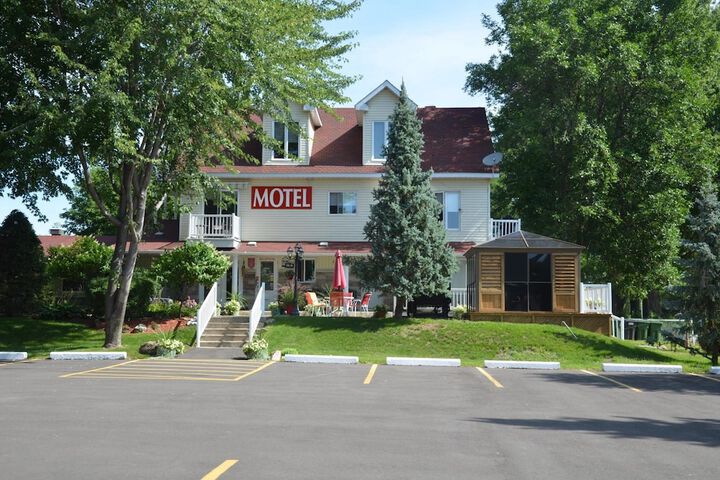 Hotel 46 of 49