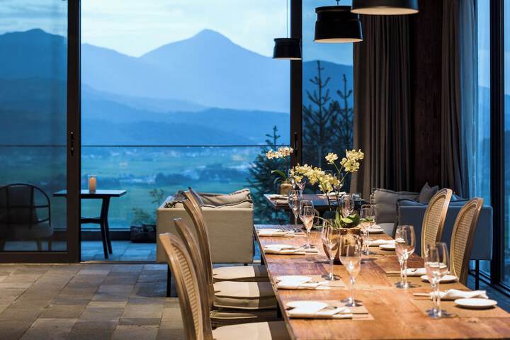 Dining 86 of 153
