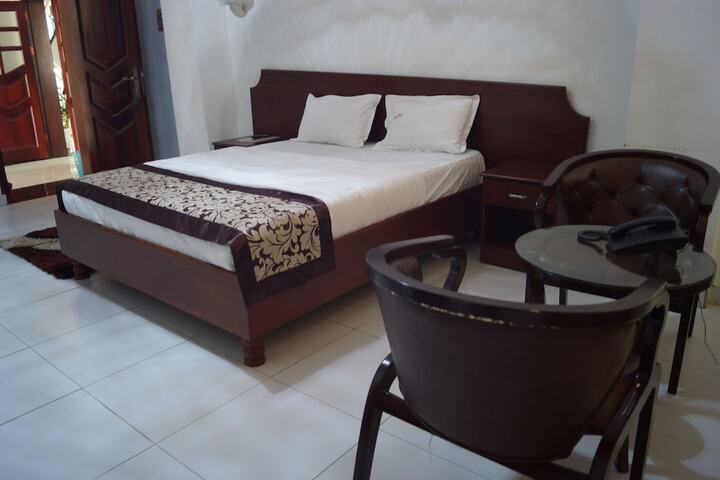Room 27 of 58