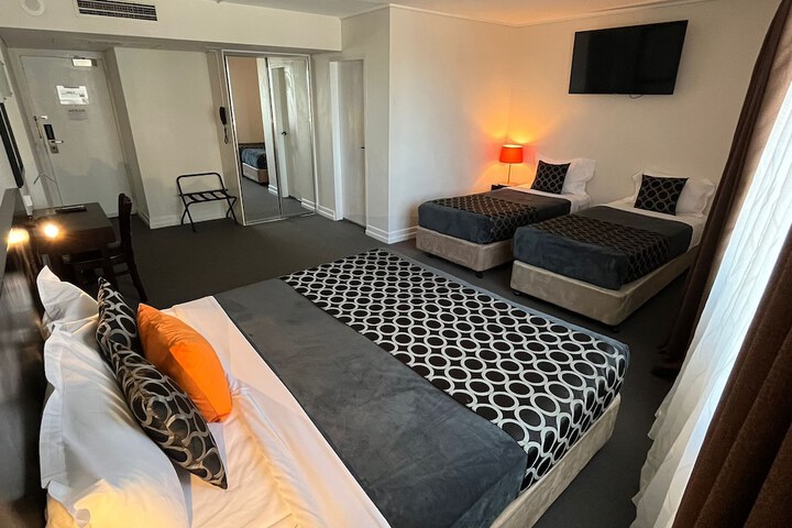 Room 21 of 39