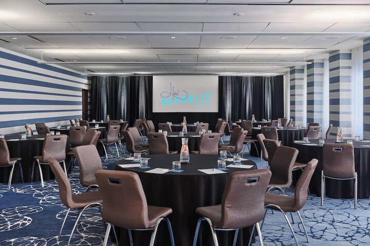 Meeting facility