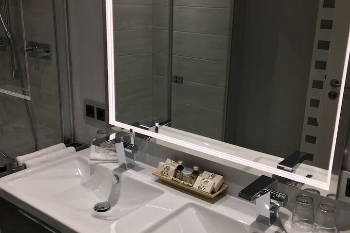 Clean Restrooms