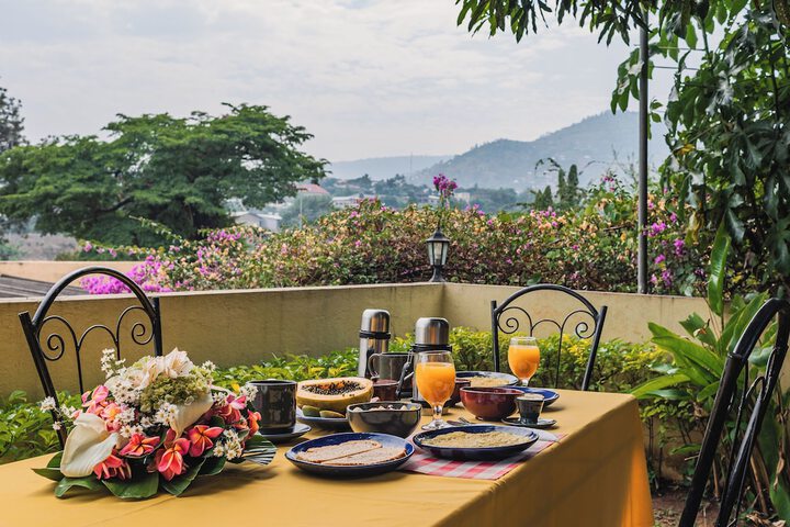 Breakfast/Coffee Service 17 of 32