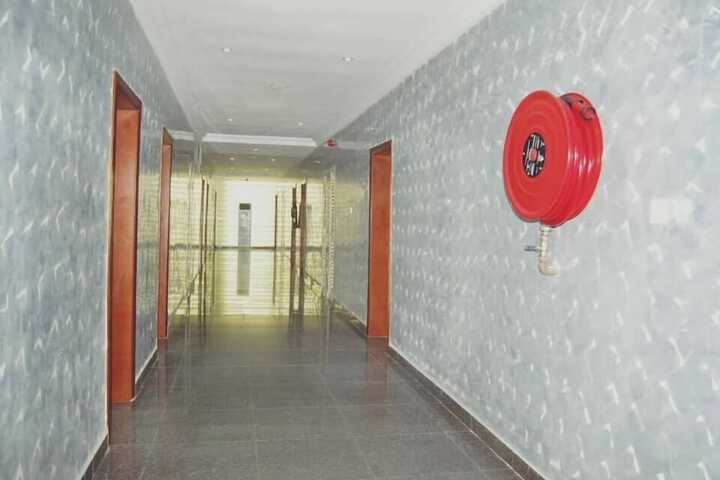 Ballroom/Hall 22 of 24