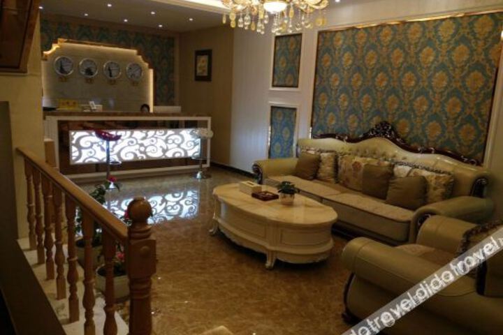 Hotel Interior 5 of 11