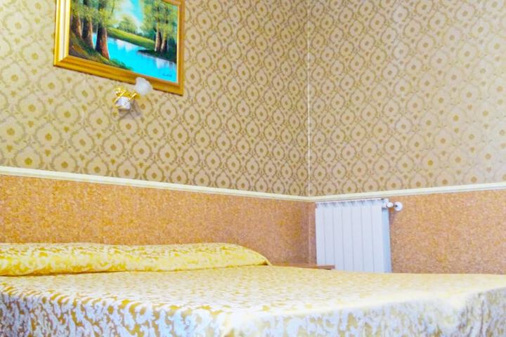 Room 6 of 21