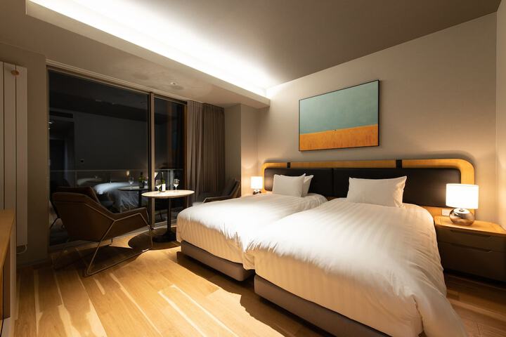 Room 9 of 39
