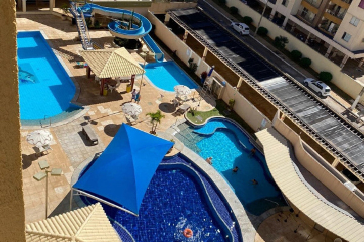Pool 9 of 15