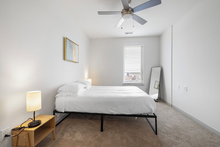 Room 30 of 136