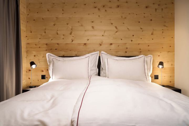 Room 3 of 19