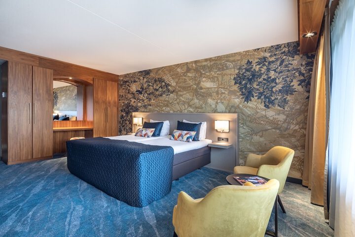 Room 4 of 53