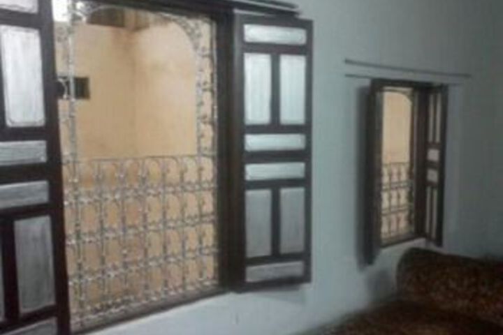 Room 10 of 20