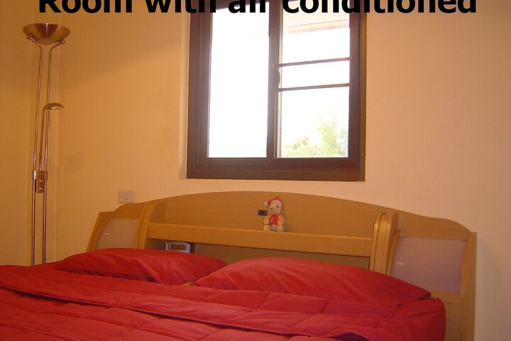 Room 21 of 68