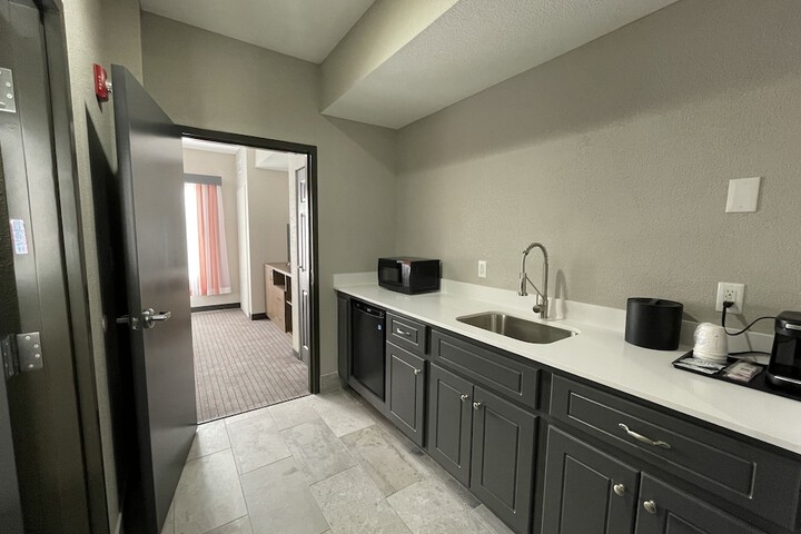 2 Queen Beds 1 Bedroom Suite (7 of 22)