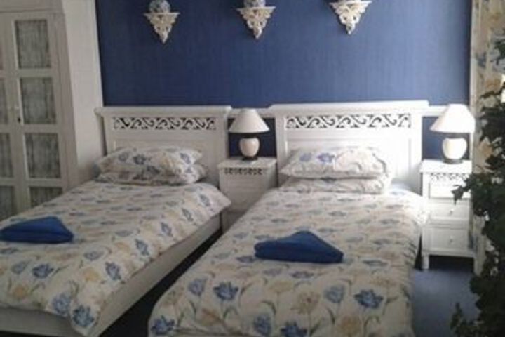 Room 7 of 17