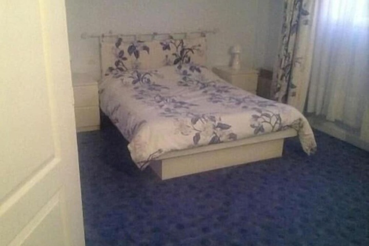 Room 4 of 17