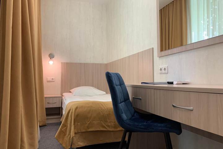 Room 19 of 62