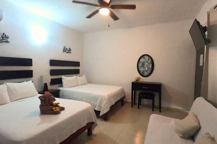 Room 9 of 14