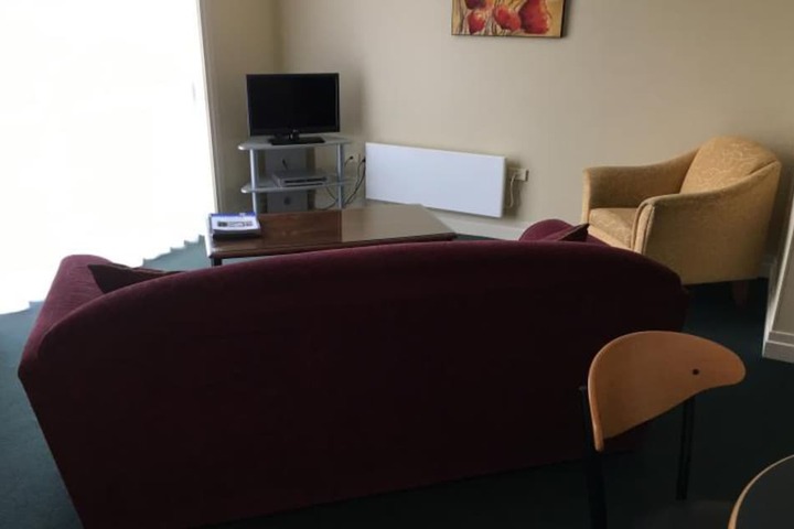 Room 35 of 66